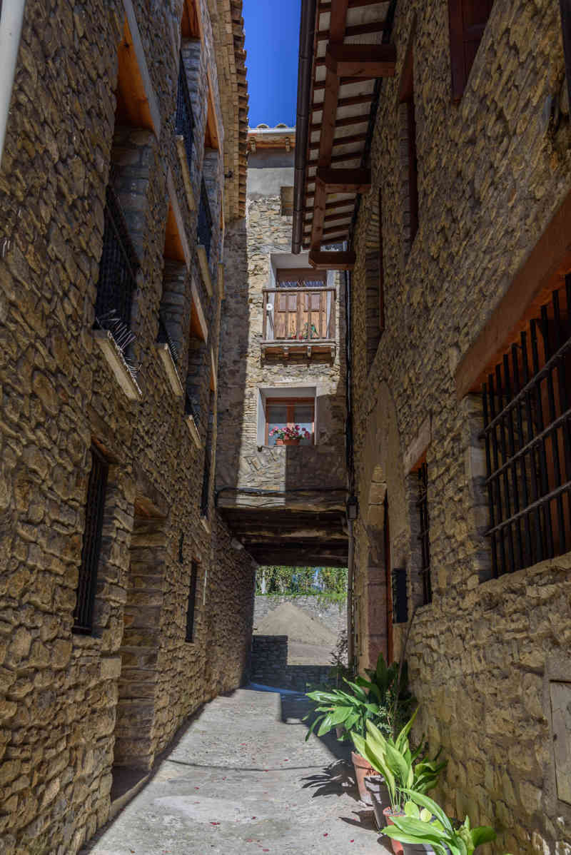 Huesca - Roda de Isábena 36.jpg